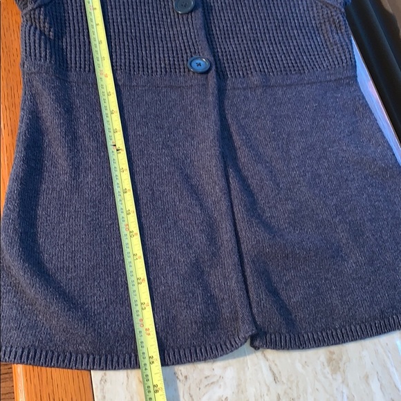 Sweater Short Sleeve Size Large (Fits a S/M Best) - Picture 7 of 9